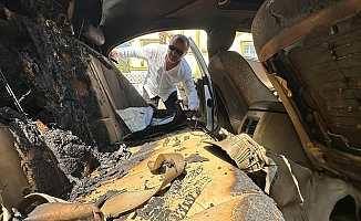 Antalya'da iş adamının lüks otomobiline saldırı
