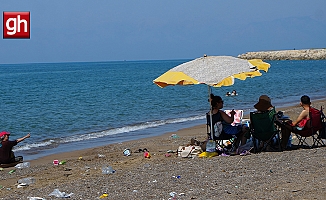 Kumköy sahili, çardakların yıkılması sonrası halka açıldı!