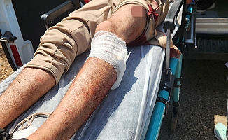 Tartıştığı kişiyi bacağından vurdu, başında bekledi