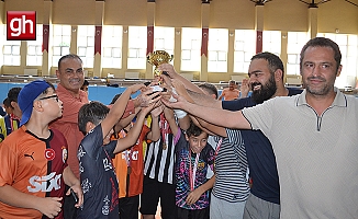 Aksu’da Yaz Kur’an Kursları Futbol Turnuvası sona erdi