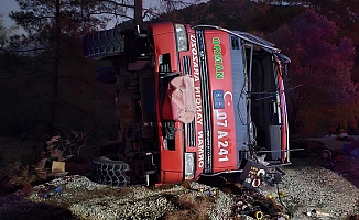 Antalya'da arazöz devrildi: 2 orman işçisi yaralı