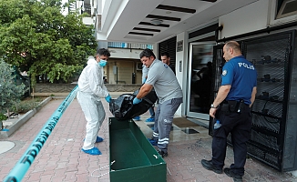 Antalya'da kanlı cinayet : Trans birey evinde ölü bulundu