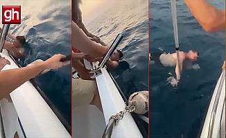 Boğulma tehlikesi geçiren Ukraynalı turisti tekneciler kurtardı!