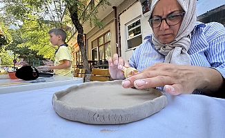 Hayallerini ata toprağında açtığı seramik atölyesiyle gerçekleştirdi