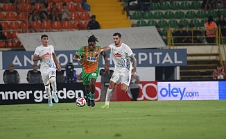 Trendyol Süper Lig: Corendon Alanyaspor: 0 - Çaykur Rizespor: 0 (İlk yarı)