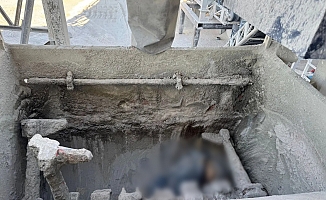  51 yaşındaki fabrika işçisi beton mikserine düşerek can verdi