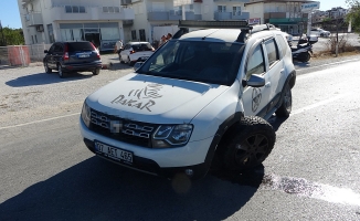 Manavgat'ta 3 araçlı zincirleme kaza