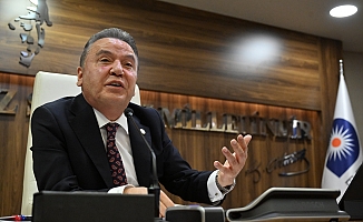 Muhittin Böcek hastaneye sevk edildi
