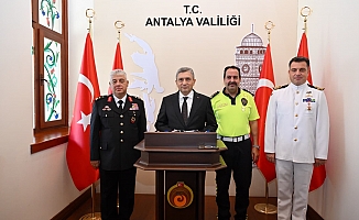 Vali Şahin: Serik yolundaki hız sınırı UKOME’de gündeme gelecek