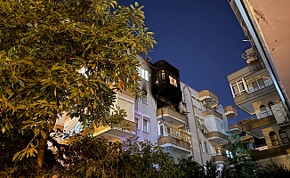Alanya'da 5 katlı binada yangın: 1 kişi hayatını kaybetti