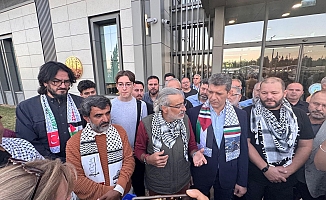  İsrail'in alıkoyduğu 2 aktivist Antalya'ya döndü