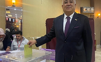 İYİ Parti Aksu İlçe Başkanı Abdurrahman Tütüşoğlu güven tazeledi