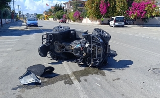 Manavgat'ta ATV ile hafif ticari araç çarpıştı: 1 yaralı