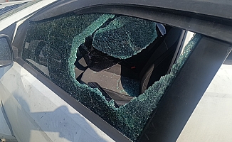  Antalya'da 16 yaşındaki çocuk otomobilin camını kırıp 50 bin TL çaldı