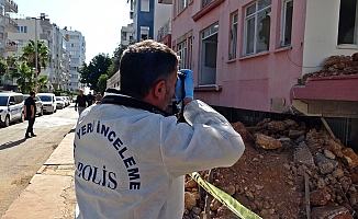 Kentsel dönüşüm için boşaltılan binadaki yangında erkek cesedi çıktı