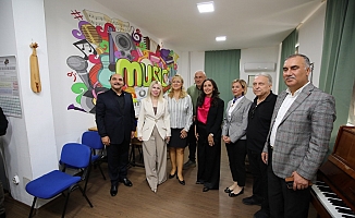 Rektör Özkan, mezunu olduğu okulun yenilenmesine destek verdi