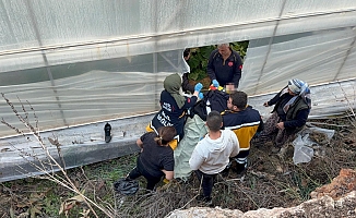 7 metrelik duvardan düşen çiftçi yaralandı