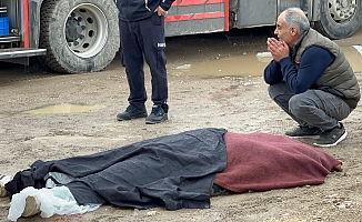 Aksu'da Feci Kaza...Olayı duyup gelen gencin yakınları sinir krizi geçirdi!