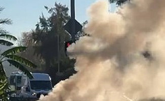  Alanya'da seyir halindeki otomobil alev aldı