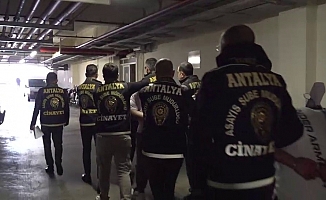  Antalya'da 40 bin TL karşılığı silahlı saldırıya 2 tutuklama