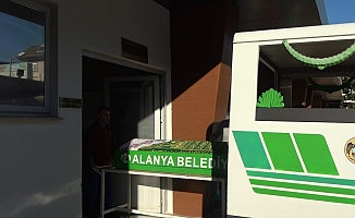 Dayısının silahından çıkan kurşunla hayatını kaybeden kadının cenazesi ailesine teslim edildi