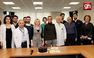 14 yıl sonra yeni hayatının mimarlarıyla yeniden buluştu