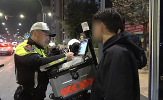 “Ehliyetim yetmedi, hayatım durdu: Bu borcu nasıl ödeyeceğimi düşünüyorum”