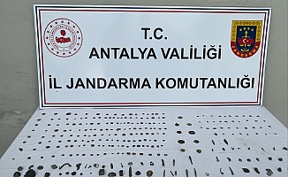  Antalya'da 281 adet tarihi eser ele geçirildi