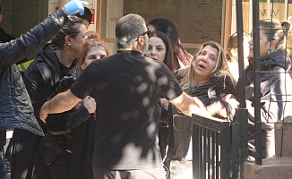 Cenaze aracını "Özgür bunu bize nasıl yaptın" diyerek yolladı