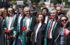 Avukatlar şehitler için söyledi