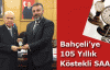 Bahçeli'ye 105 yıllık köstekli saat hediye etti