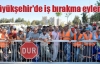 Büyükşehir'de iş bırakma eylemi