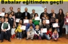 Sertifikalarını çocukları verdi