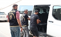 Antalya'da aranan 125 şahıs eş zamanlı operasyonla yakalandı