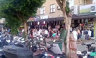  İngiliz turistler ile esnaf birbirine girdi: Taş ve sopalar havada uçuştu!