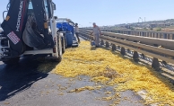 Kilolarca patates yola saçıldı!