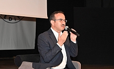 "Filistin ve Biz" konulu konferansta soykırıma dikkat çekildi