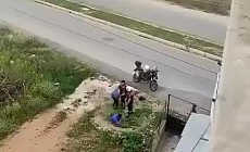 Vatandaşı darbeden polis memurlarına görevden uzaklaştırma