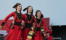 Alanya'da 2'ncisi düzenlenen Uluslararası Halk Dansları ve Müzik Festivali'ne yoğun ilgi