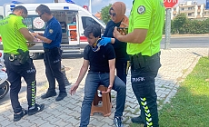 Antalya'da motosikletten düşen sürücü yaralandı