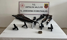 Serik’te kaçak silah operasyonu