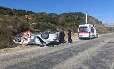 Ters dönen otomobilin sürücüsü yaralandı